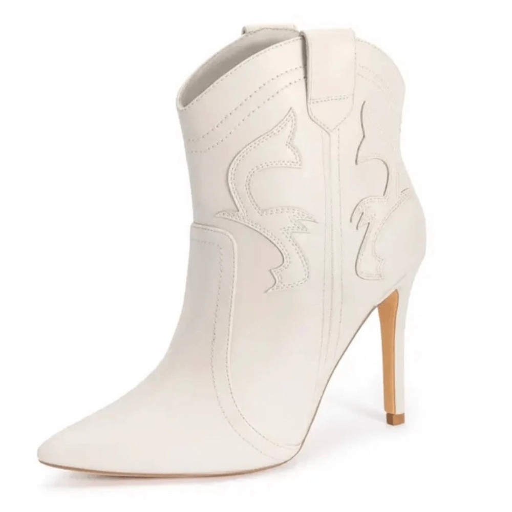 BCBGENERATION 9 White/Ivory Sara Western Heeled Cowgirl Cowboy Ankle Booties